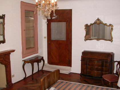 Manutenzione arredi di palazzo